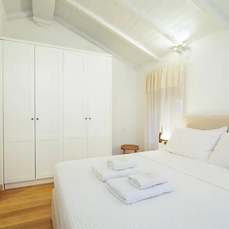 Il Sogno By Corfuescapes